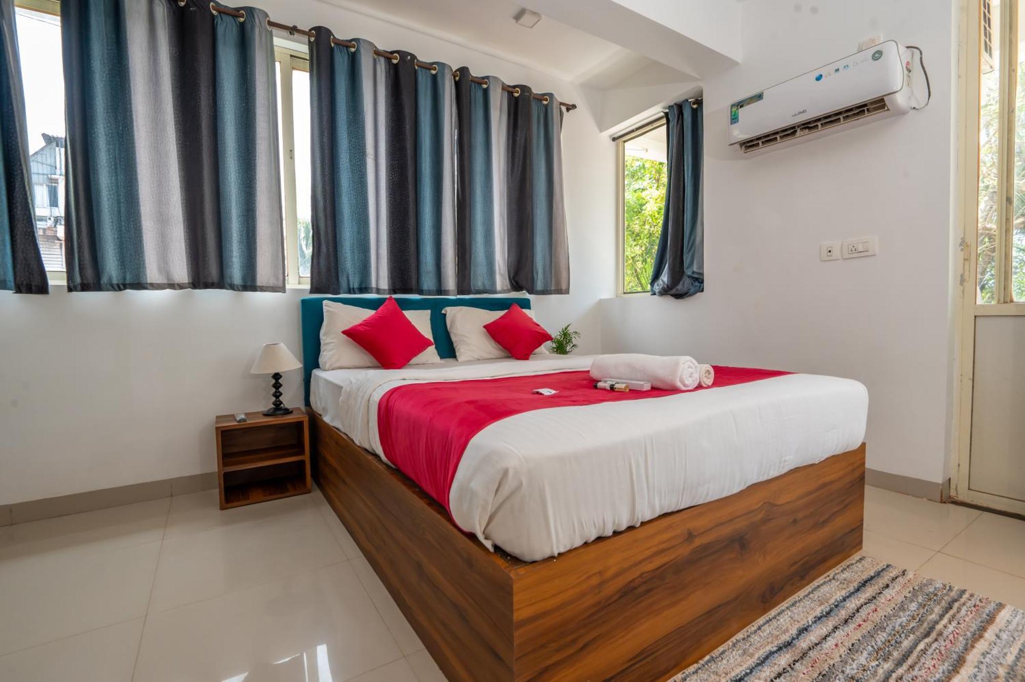 Morjim Sea Waves-Beach Front Hotel ภายนอก รูปภาพ