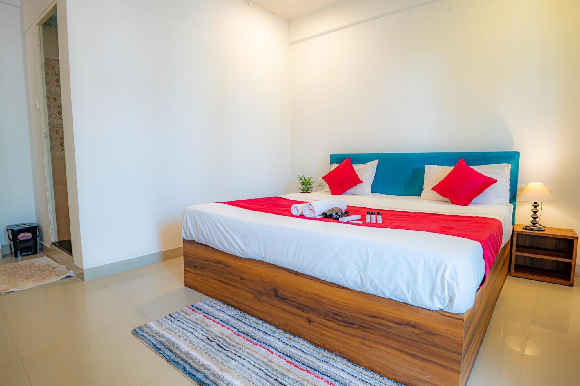 Morjim Sea Waves-Beach Front Hotel ภายนอก รูปภาพ