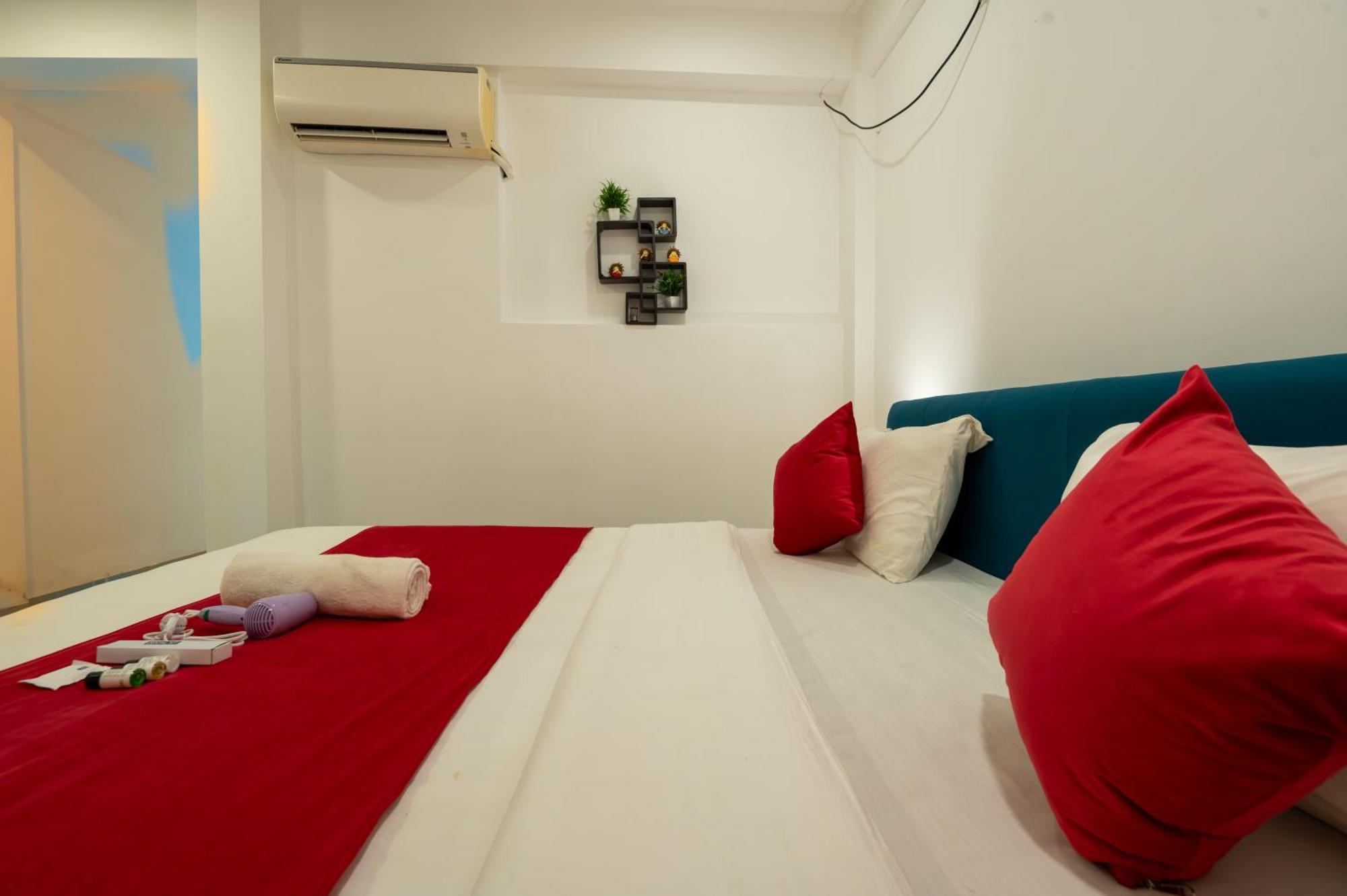 Morjim Sea Waves-Beach Front Hotel ภายนอก รูปภาพ